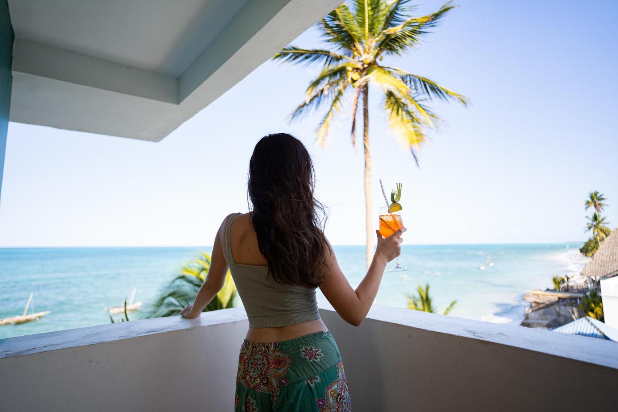 Pili Pili Sunrise Beach Hotel
